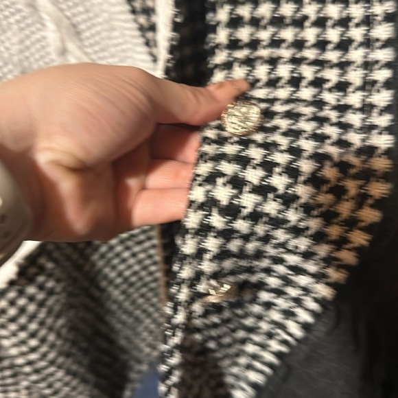 Women’s button up patch work - Picture 2 of 5